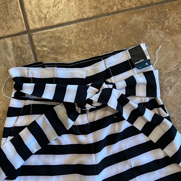 NWT New York & CO 7th Avenue Palazzo Pant - Picture 5 of 8